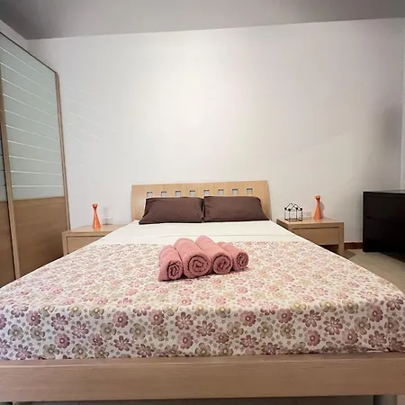 アパート Flat In St Julians *