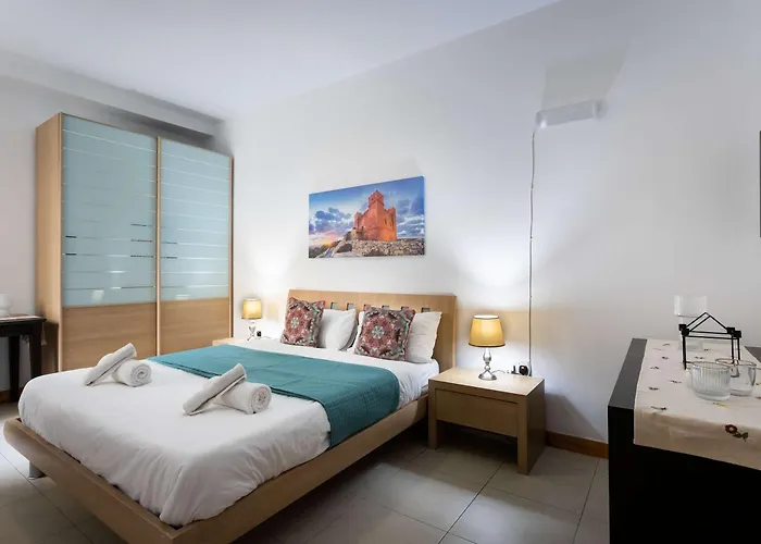 St Julians 2Bdr Flat With Seaview By Pmi Malta